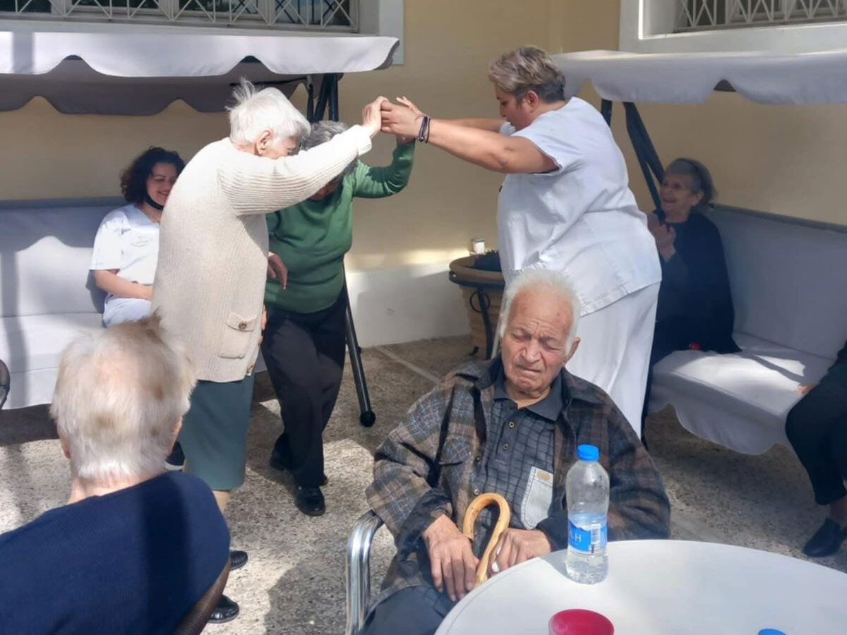 Πάσχα στο γηροκομείο