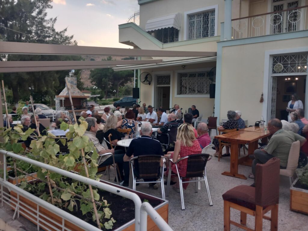 Μουσική Βραδιά στο Γηροκομείο μας!