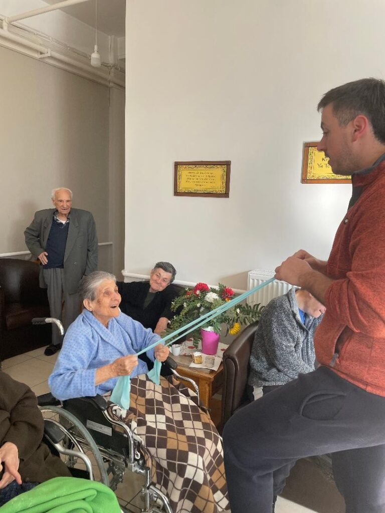 &Gamma;&upsilon;&mu;&nu;&alpha;&sigma;&tau;&iota;&kappa;ή &sigma;&tau;&omicron; &Gamma;&eta;&rho;&omicron;&kappa;&omicron;&mu;&epsilon;ί&omicron;